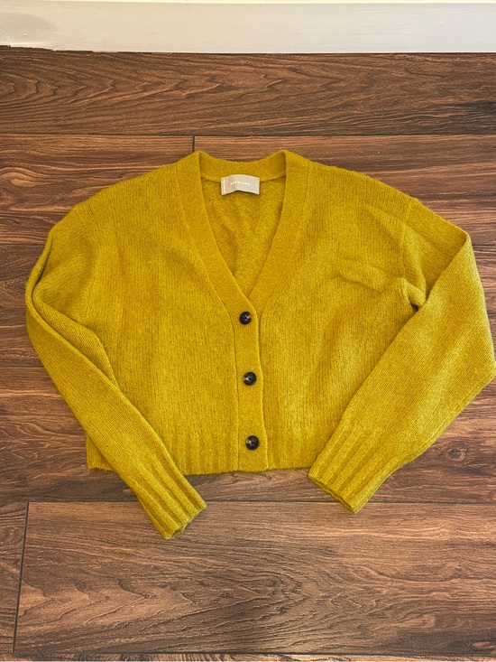 Everlane Sweaters - Everlane Chartreuse Alpaca Blend V-Neck Button Cardigan Sweater - Size Small
